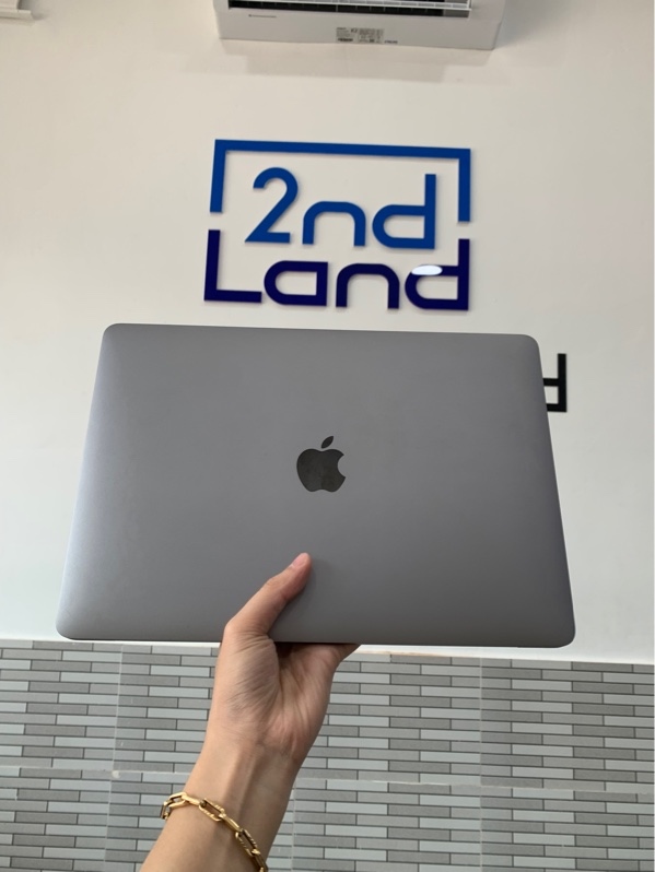 Macbook Air 2018 - Core i5 - 8GB/256GB - Màu bạc - Ngoại hình: 97.5% - Fullbox