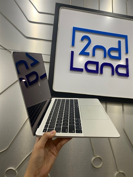 Macbook Air 2019 13 inch - i5 lõi kép - 8/128GB - Pin bình thường - Chu kì sạc 366 lần - Màu bạc - Ngoại hình: 97% - Body - Kèm sạc 2