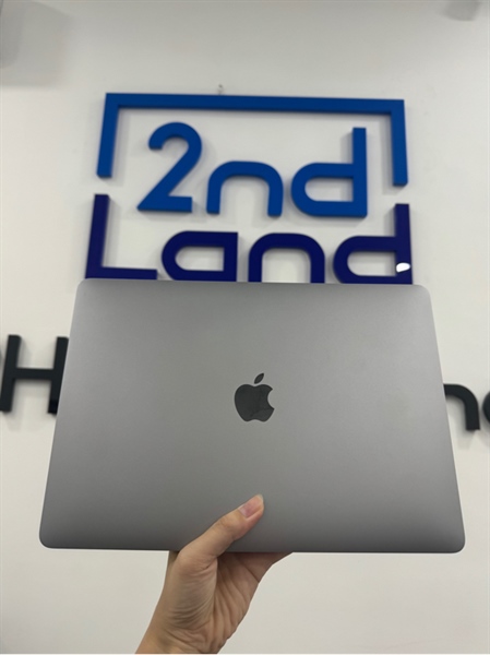 Macbook Air 2019 Retina - 13 inch - Dual core i5 - Ram 8/128GB - Màu bạc - Pin bình thường - Ngoại hình 98% - Màn có đốm phản quang nhỏ - Kèm sạc 0