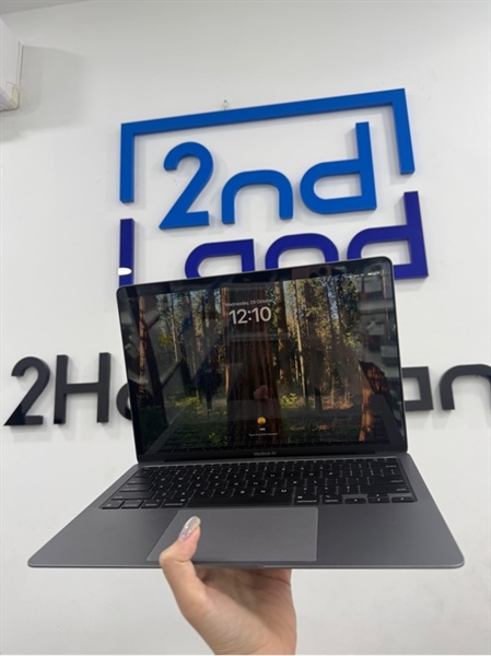 Macbook Air M1 13.3 inch - 8/256GB - Màu xám - Pin 93% chu kỳ sạc 77 - Ngoại hình 98% - Màn ám hồng , viền hở sáng - FullBox 3