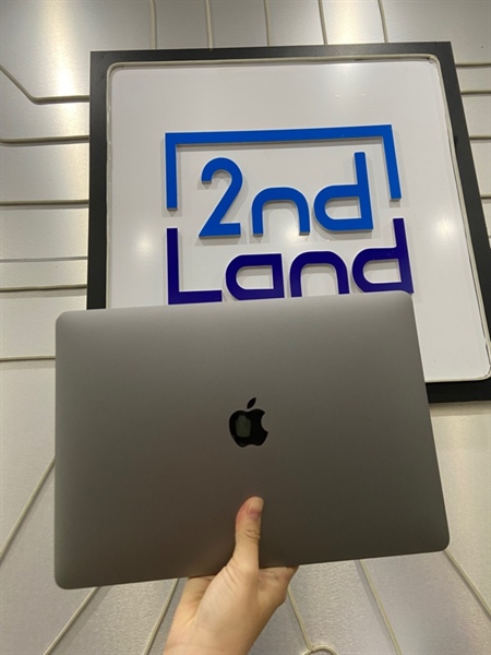 Macbook Air M1 13 inch - Chip M1 - Ram 8/256GB SSD - Pin 94% - Màu xám - Ngoại hình: 97.5% - Cấn 1 góc - FullBox