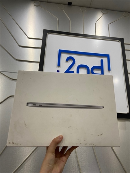Macbook Air M1 13 inch - Chip M1 - Ram 8/256GB SSD - Pin 94% - Màu xám - Ngoại hình: 97.5% - Cấn 1 góc - FullBox 3