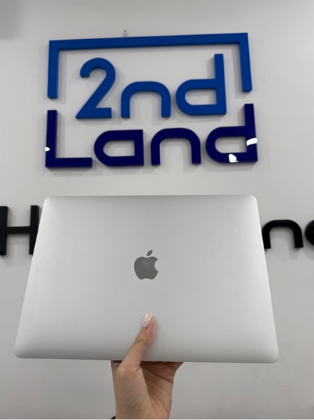 Macbook Air M1 2020 - 13.3 inch - 8/256GB - Màu bạc - Pin 85% chu kỳ 190 - Ngoại hình 97% - Màn trầy , vỏ tróc sơn - Kèm sạc