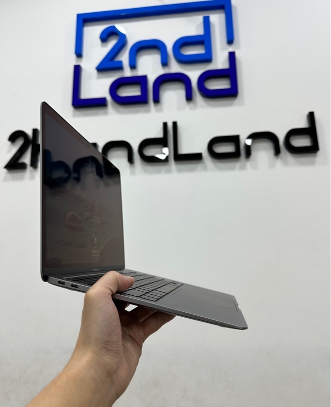 Macbook Air M1 2020 13.3 inch - Chip M1 - Ram 8/256GB - Pin 89% - Màu xám - Ngoại hình 97% - Màn bụi nhẹ - Kèm sạc