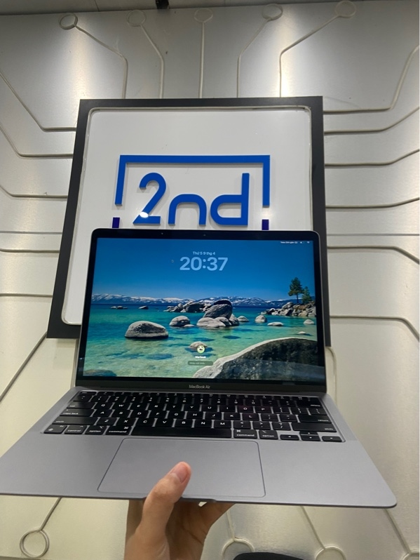 Macbook Air M1 2020 13,3 inch - Ram 8/256GB - Pin 92% - Chu kỳ sạc 93 lần - Màu xám - Ngoại hình: 97% - Kèm Box