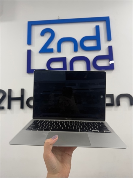 Macbook Air M1 2020 - 13 inch - 8/256GB - Màu bạc - Pin 92% - Ngoại hình 98% - Màn ám vàng viền , phím mòn nhẹ - Kèm sạc 2
