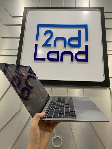 Macbook Air M1 2020 13 inch - Ram 8/256GB SSD - Pin 83% - Màu xám - Ngoại hình: 97% - Kèm sạc 2