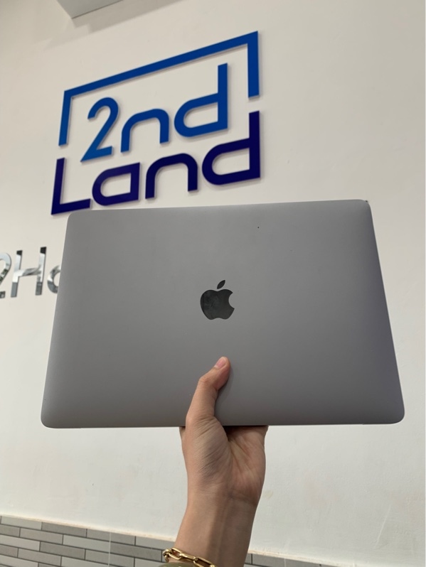 Macbook Air M1 2020 13 inch - Ram 8GB/512GB - Màu bạc - Pin 91% chu kì sạc 173 lần - Ngoại hình: 98% - Màn trầy - Kèm sạc