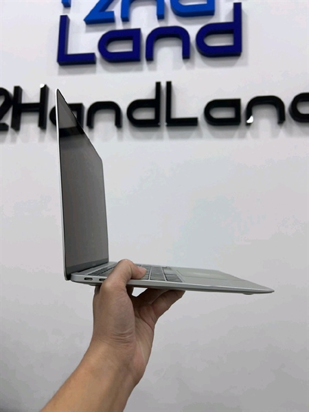 Macbook Air M1 2020 - Chip M1 - 8/256GB - Pin 86% - Màu bạc - Ngoại hình 97% - máy trầy cấn - Box - Kèm sạc 2
