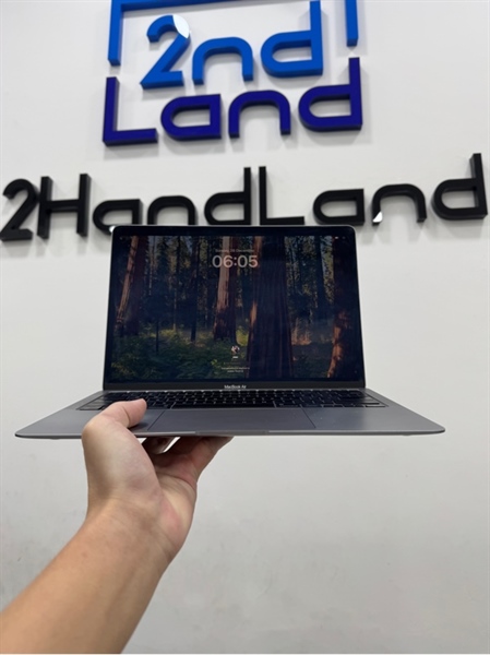 Macbook Air M1 2020 - Ram 8/256GB - Pin 84% - Màu xám - Ngoại hình 97% - màn bụi trong - Kèm sạc xấu 1