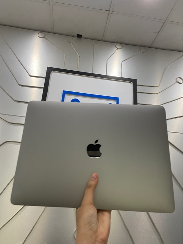 Macbook Air M1 2020 - Ram8/256GB - Pin 91 - Chu kỳ sạc 102 lần - Màu xám - Ngoại hình: 97% - FullBox