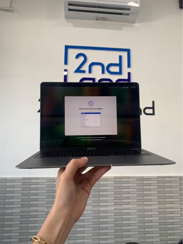 Macbook Air M1 - 8GB/256GB - Màu xám - Ngoại hình: 99% - Fullbox