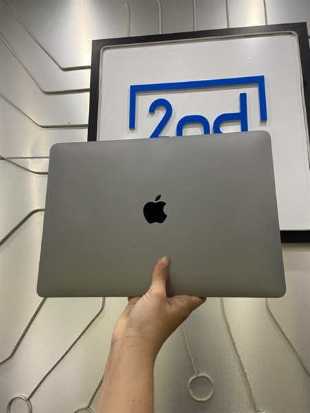 Macbook Air M1 - Ram 8/256GB - Pin 92 - Chu kì sạc 111 - Màu xám - Ngoại hình: 98% - Kèm sạc