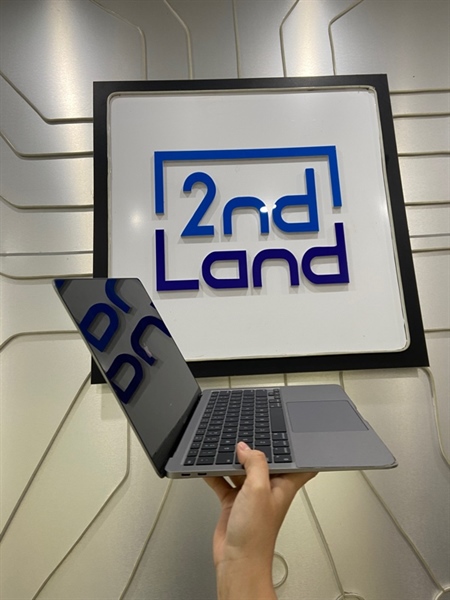 Macbook Air M1 - Ram 8/256GB SSD - Pin 85% ( Chu kì sạc 339 lần) - Màu xám - Ngoại hình: 97% - Cấn góc, màn in phím nhẹ - Kèm Box + sạc 3