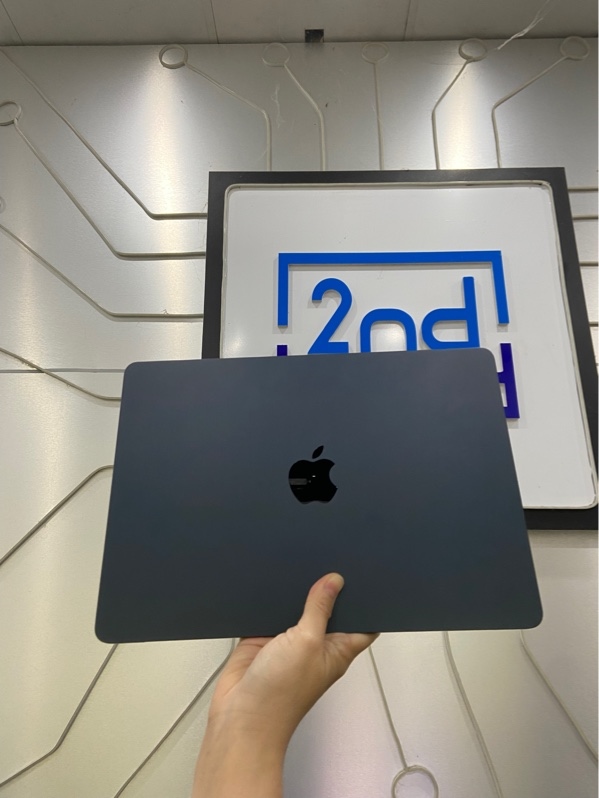 Macbook Air M2 13 inch - Ram 8/256GB - Pin 95% - Màu xanh - Ngoại hình: 97.5% - FullBox