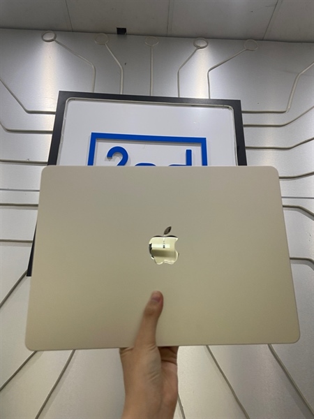 Macbook Air M2 2022 13.6 - Chip Apple M2 - MacOS 15.7.3 - Ram 16/256GB - Pin 100% - Chu kì sạc 2 lần - Màu trắng - Ngoại hình: 99% - FullBox - Còn bảo hành tới 19/12/2026