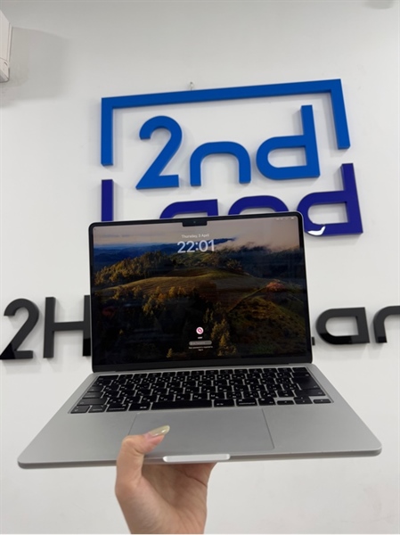 Macbook Air M2 2022 - 13.6 inch - 8/256GB - Màu xám - Pin 90% chu kỳ 316 - Ngoại hình 97.5% - Màn ám hồng - Phím Nhật - Kèm sạc 2
