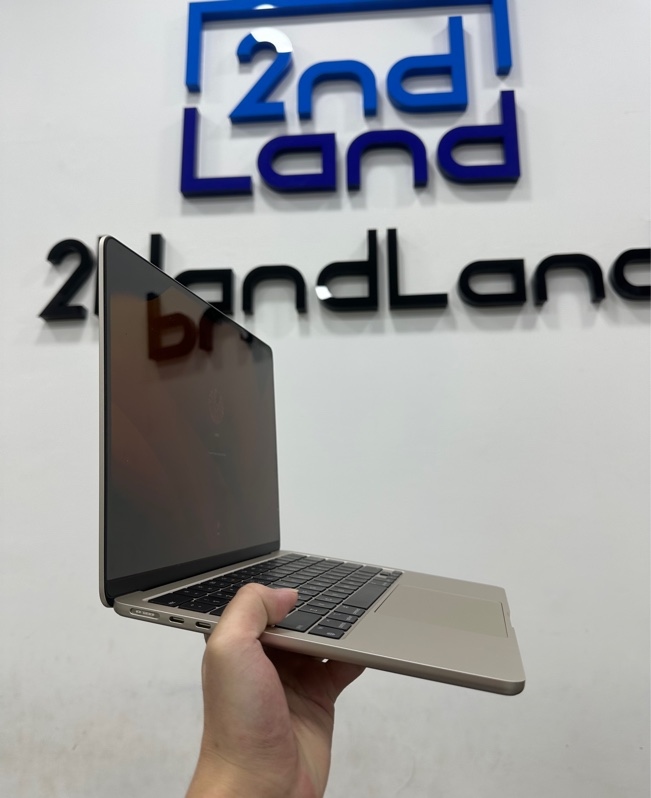Macbook Air M2 2022 13inch - 8/256GB - Pin 100% - Màu vàng cát - Ngoại hình 98% - Kèm sạc