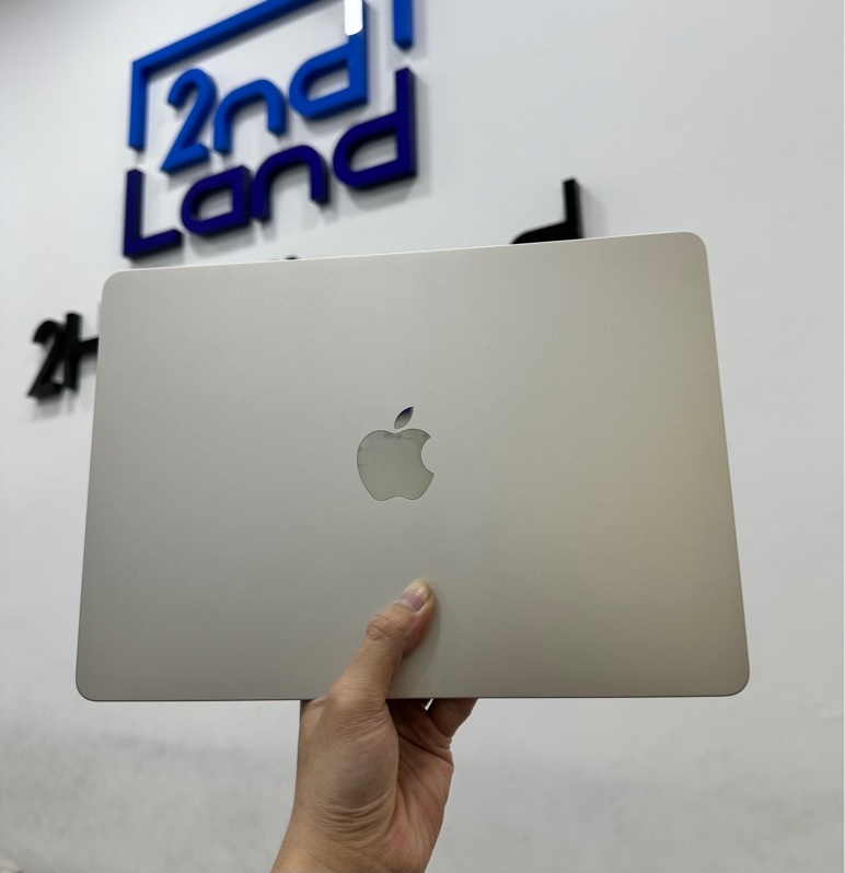 Macbook Air M2 2022 13inch - Ram 8/256GB - Pin 100% - Màu vàng cát - Ngoại hình 98% - Kèm sạc