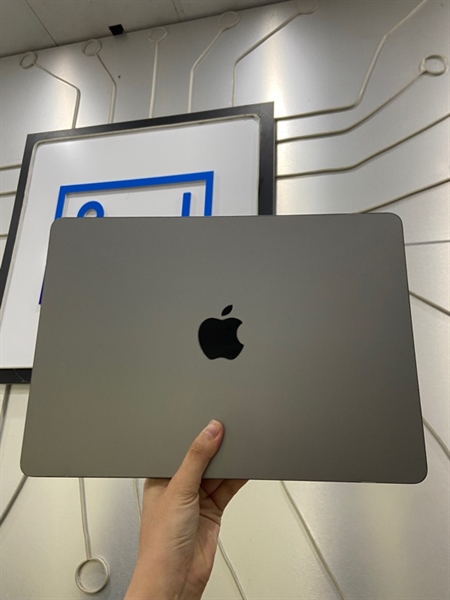 Macbook Air M2 2022 - Mac OS 26 - Chip Apple M2 - Ram 16/256GB - Pin 100% - Chu kì sạc 20 lần - Màu xanh - Ngoại hình: 98% - Dán màn + viền + lưng - Kèm sạc - Còn bảo hành đến 07/09/2026