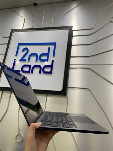 Macbook Air M2 2022 - Mac OS 26 - Chip Apple M2 - Ram 16/256GB - Pin 100% - Chu kì sạc 20 lần - Màu xanh - Ngoại hình: 98% - Dán màn + viền + lưng - Kèm sạc - Còn bảo hành đến 07/09/2026 2