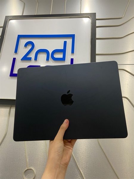 Macbook Air M2 2022 - Ram 8/256GB SSD - Pin 99% ( chu kì sạc 50 lần ) - Màu xanh đen - Ngoại hình: 98% - Kèm sạc