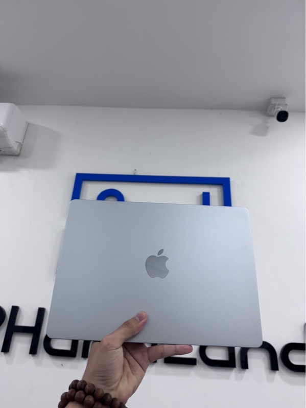 Macbook Air M4 - 13.6 inch - chip Apple M4 - 16/256SSD - Màu xanh - Pin 100% chu kỳ 135 - Ngoại hình 98% - Kèm sạc