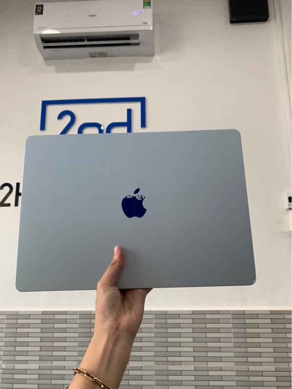 Macbook air M4 15 inch 2025 - Ram 16/512gb - Màu xanh - Pin 100% chu kì sạc 15 lần - Kèm sạc
