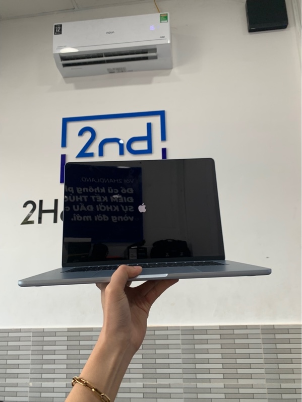 Macbook air M4 15 inch 2025 - Ram 16/512gb - Màu xanh - Pin 100% chu kì sạc 15 lần - Kèm sạc