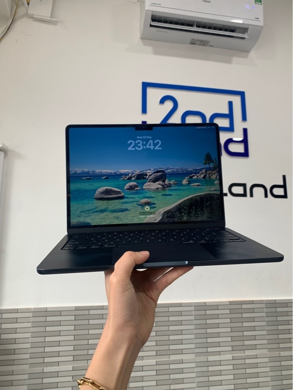Macbook Air M4 - 16GB/512GB - Màu midnight - Pin 96% - Ngoại hình: 98% - Kèm sạc