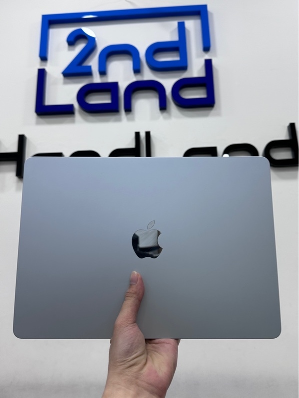 Macbook Air M4 2025 13 inch - Chip Apple M4 - Ram 16/256GB - Pin 100% ( 22 lần sạc ) - Màu xanh - Ngoại hình 98% - Màn dán bảo vệ - Kèm box + Sạc