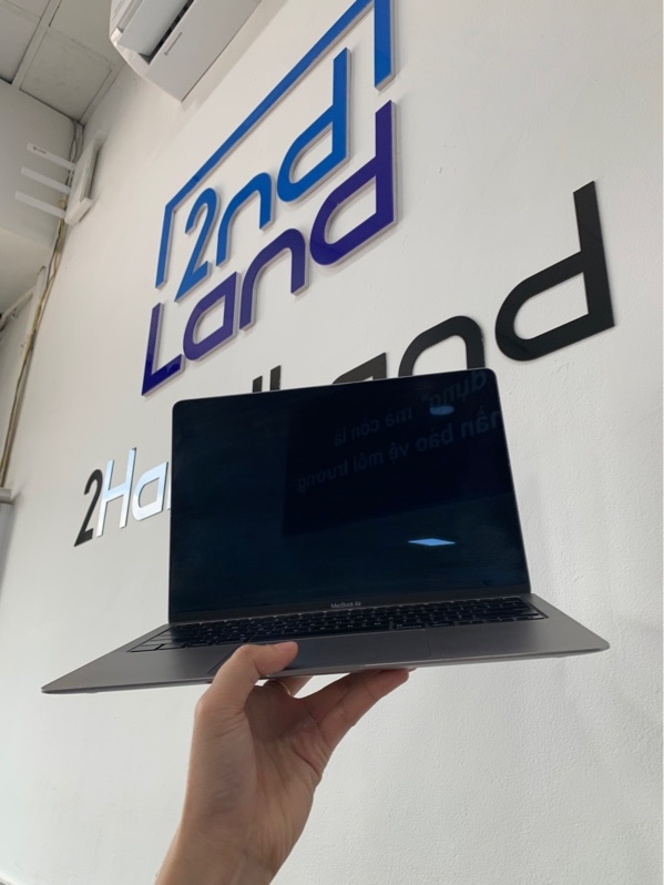 Macbook Air Retina 13 inch 2020 - Core i5 - Ram 8GB/256GB - Màu xám - Pin bình thường chu kì sạc 845 lần - Ngoại hình: 97% - Màn in phím, mục ron màn - Kèm sạc