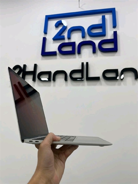 Macbook Air Retina 13inch 2020 - i5 lõi tứ/iris plus - Ram16/250SSD - Pin bình thường ( chu kì sạc 171 ) - Màu trắng - Ngoại hình 97%- Kèm sạc 2