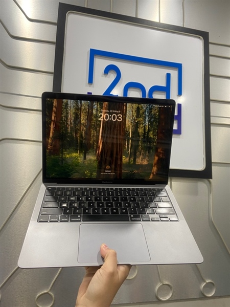 Macbook Air Retina 2020 13 inch - i3 - Ram 8GB 256GB - Pin bình thường - 246 lần sạc - Màu xám - Ngoại hình: 98% - Kèm sạc 1