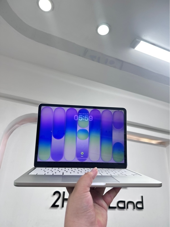 Macbook Neo A18 pro - 8/512 - Màu silver - Pin 100% chu kỳ sạc 13 lần - Ngoại hình 98.5% - Kèm sạc - Còn bảo hành đến 09/05/2027