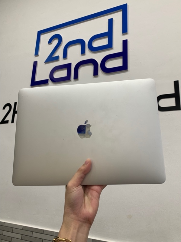 Macbook Pro 13 inch 2016 - i5 - Ram 16GB/256GB - Màu bạc - Máy Bypass MDM - Không pin - Ngoại hình: 96% - Màn ám hồng - Body - SP Không bảo hành