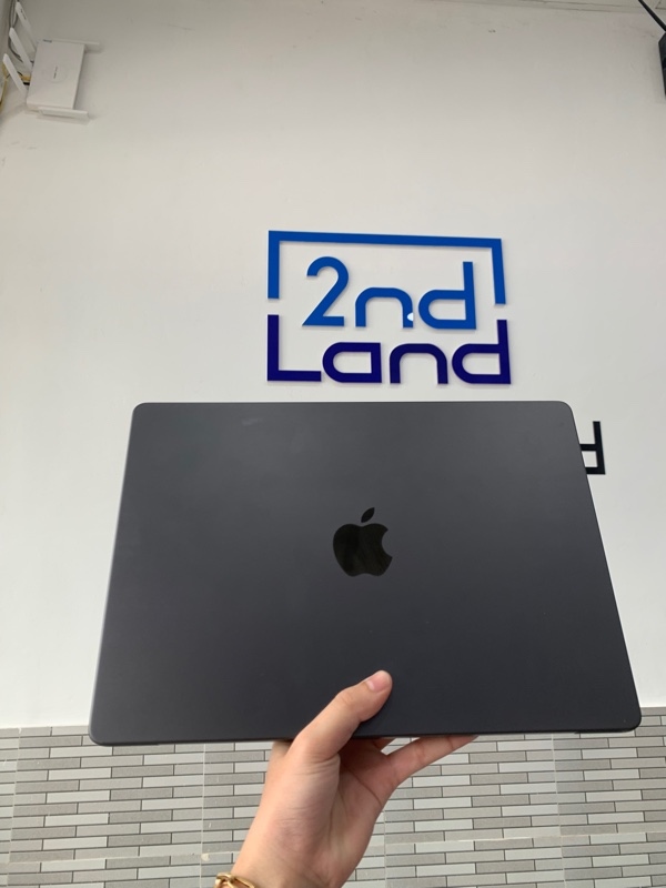 Macbook Pro 14 inch M5 - 16GB/512GB - Màu đen - Pin 100% chu kì sạc 17 lần - Ngoại hình: 97,5% - Fullbox - Còn bảo hành hãng đến tháng 2/2027