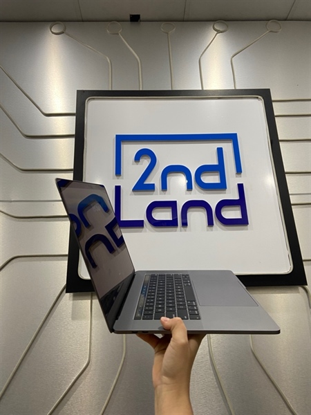 Macbook Pro 15 inch 2019 - Core i7 6 nhân 2.6Ghz 16GB DDR 4 256GB - Pin bình thường - Màu xám - Ngoại hình: 98% - Body - Kèm sạc 2