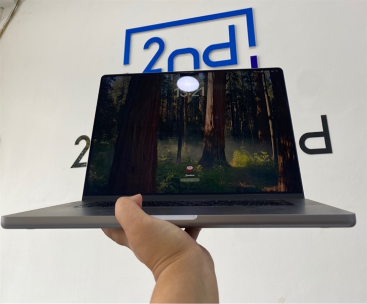 Macbook pro 16 inch 2021 - Chip M1 PRO - 32/1TB - Màu trắng - Ngoại hình 98% - Kèm sạc 1