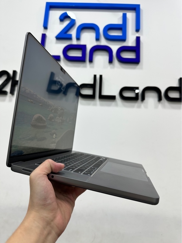 Macbook Pro 16inch 2021 - M1 Pro - Ram 16/1TB - Pin 96% - Màu xám - Ngoại hình 97% - Kèm sạc