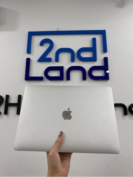 Macbook pro 2017 -13.3 inch-2 thunderbolt- i5 lõi kép - Ram8/128Gb - Màu xám - Pin bình thường thay LK -Ngoại hình 97% - Màn thay LK , ám hồng nặng , bụi trong , mất cao su chống trượt , trầy , cấn 1 góc - Kèm sạc