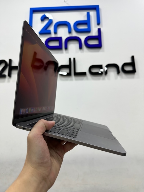 Macbook Pro 2017 13inches - i5 - Ram 8/128GB - Pin Bình thường - Màu xám - Ngoại hình 97% - Màn ám bụi phản quang nhẹ - Kèm Sạc