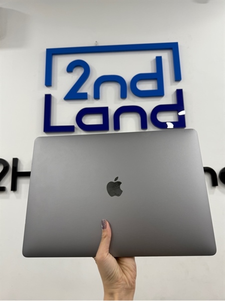 Macbook Pro 2019 - 15.4 inch - Chip Intelcore i7 6 nhân - Card intel UHD Graphics 630 1536MB - 16/256GB - Màu xám - Pin bảo trì chu kỳ 400 - Ngoại hình 97% - Màn ám hồng , màn bầm , trầy , viền trầy cấn , mòn phím - Kèm sạc