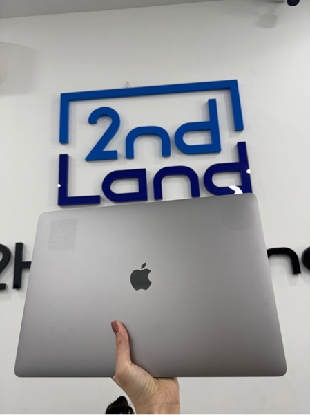 Macbook Pro 2019 - 16 inch - i9 8 nhân - 32/512GB - Màu xám - Pin bình thường chu kì sạc 567 - Ngoại hình 97% - Màn trầy , màn lưng - Kèm sạc