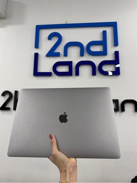 Macbook pro 2019 - 16 inch - Intel core i9 8 nhân/AMD Radeon Pro 5300N - 32/512GB - Có touchbar - Màu bạc - Pin bình thường chu kỳ sạc 402 - Ngoại hình 98% - Màn hồng nhẹ , phím mòn - Kèm sạc