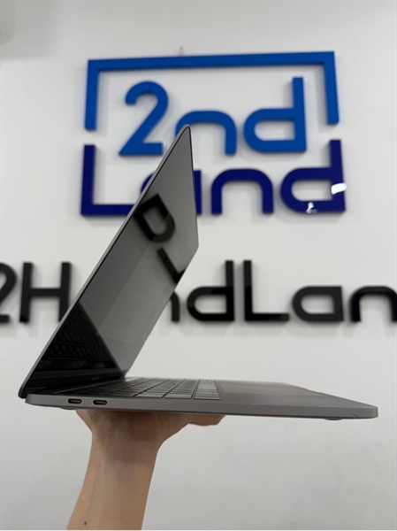 Macbook pro 2019 (2 thunder bolt 3) - 13 inch - i5 quad core - 16/256GB - Phím Nhật - Màu bạc - Pin bình thường chu kỳ sạc 406 - Ngoại hình 97% - Kèm sạc 1