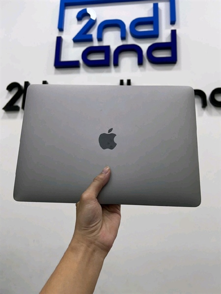 Macbook Pro 2019 - i5 - 8/128GB - Pin bình thường - Màu xám - Ngoại hình 97% - Lờn phím mũi tên lên xuống - Kèm sạc ố