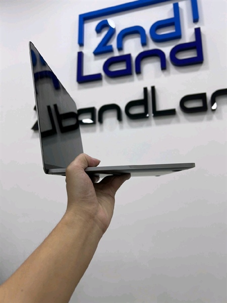 Macbook Pro 2019 - i5 - 8/128GB - Pin bình thường - Màu xám - Ngoại hình 97% - Lờn phím mũi tên lên xuống - Kèm sạc ố 2