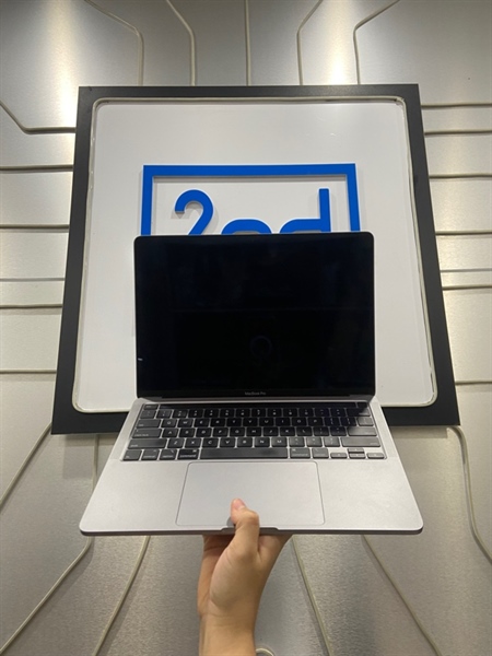 Macbook Pro 2020 - 2Ghz - Core i5 lõi tứ - 16GB - 1TB Rom - Pin bình thường - Màu xám - Ngoại hình: 98% - Body - Kèm sạc 1