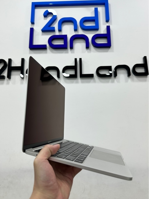 Macbook Pro M1 13.3 inch - Ram 8/256GB - Pin 89% - Màu Silver - Ngoại hình 97% - Máy trầy xước theo thời gian sử dụng, Màn ám hồng phản quang - Kèm sạc